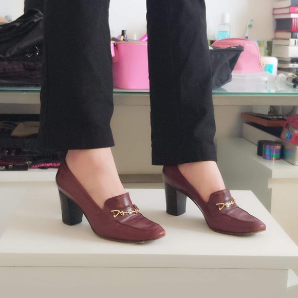 VINTAGE GUCCI LEATHER LOAFERS WITH BLOCK H… - Picture 3 of 4